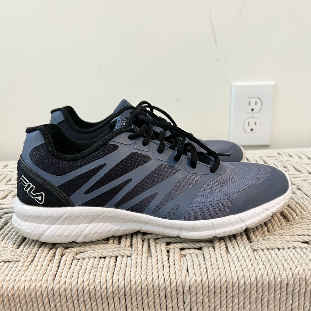 Fila Memory Foam 3.5 Black and Gray Running Sneakers